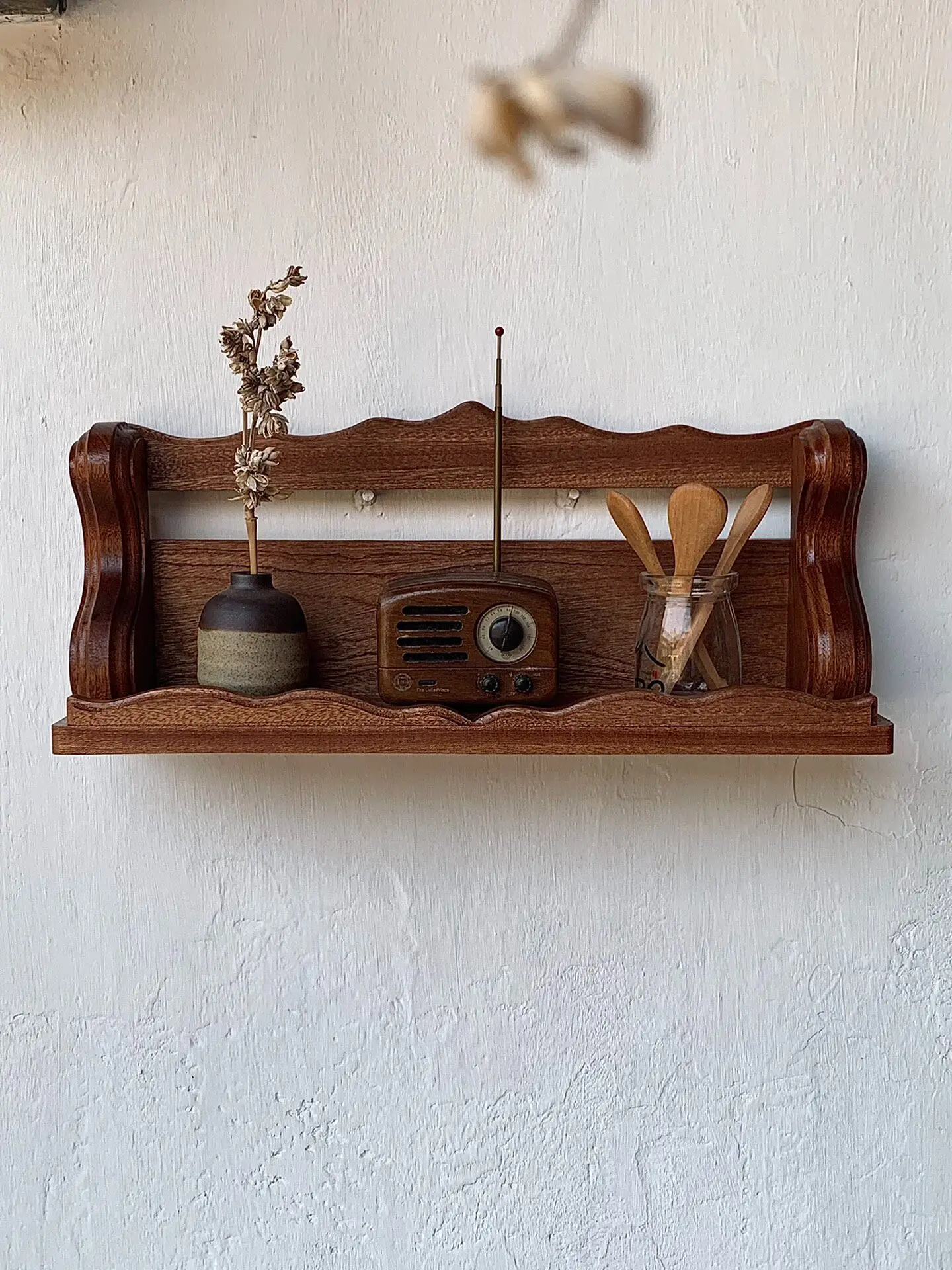 Black gold sandalwood vintage wall rack kitchen condiment rack display rack