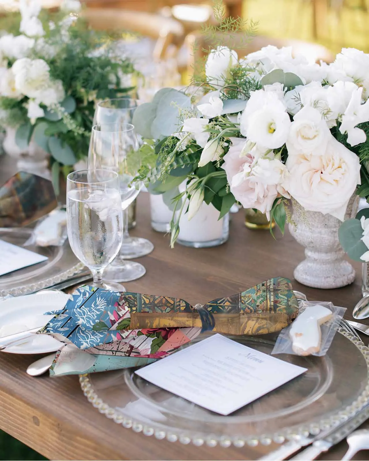 빈티지 닳은 얼룩덜룩 꽃무늬 나무 테이블 냅킨 천 세트, 주방 저녁 차 수건, 테이블 매트, 웨딩 장식 냅킨, 4 개