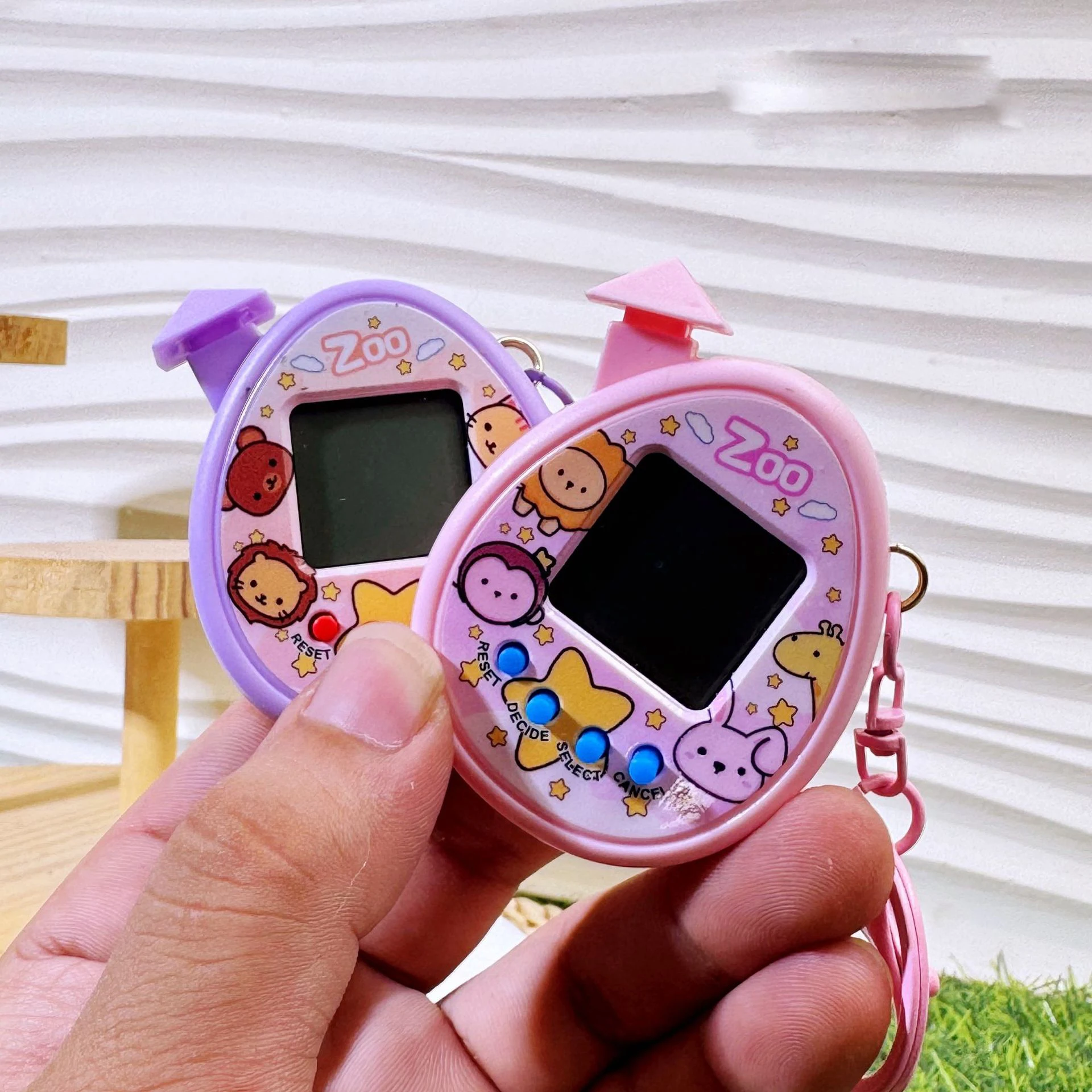 

Electronic Pet Game Casual Toy Handheld Game Console Toy Virtual Cyber Digital Pet Funny Gift Play Toy Portable Keychain Pendant