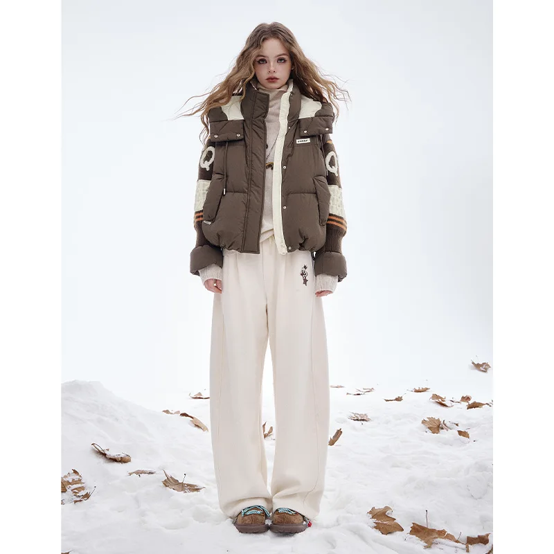 ELFSACK 2025 Winter New Arrivals Casual Preppy Layered Collar Knitted Patchwork Sleeves Mid Length Down Jacket For Woman