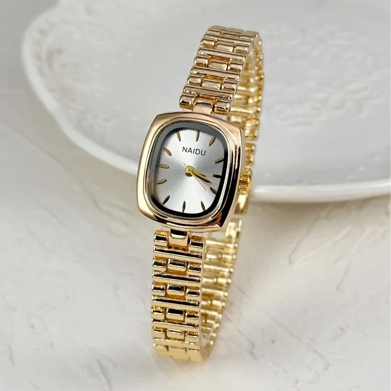 Brand Ladies Watches Hot Sale Gold Watch for Women Stainless Steel Strap Quartz Fashion Simple Retro Luxury Gift Watch Wholesale