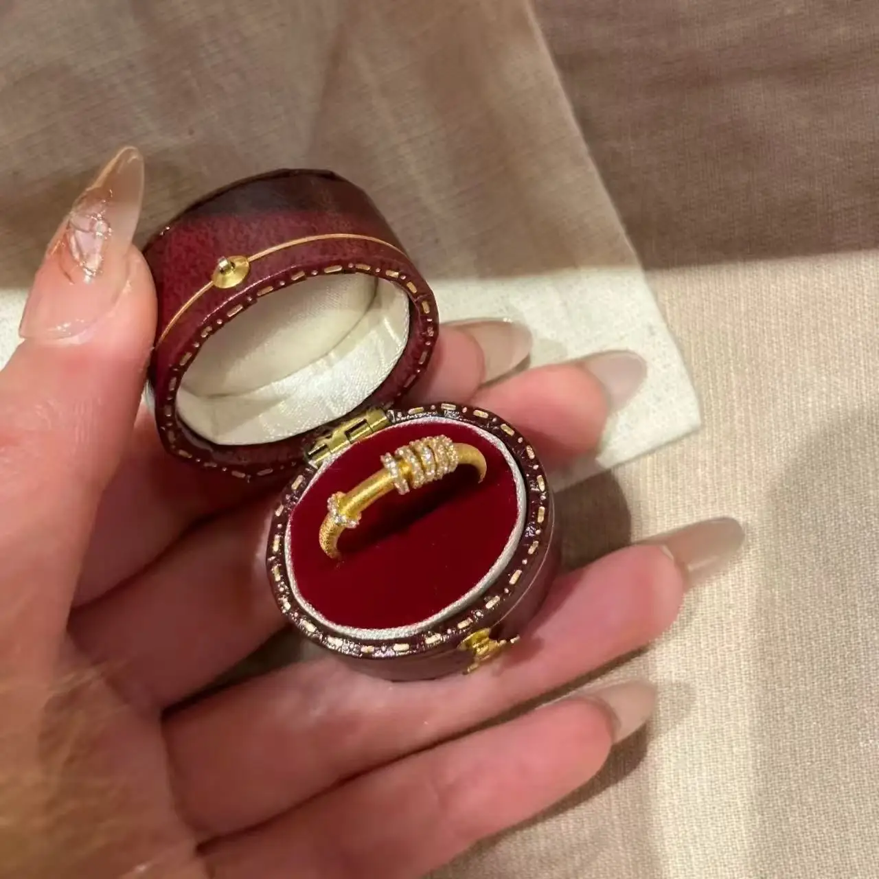 AETEEY S925 Sterling Silver Gold Brushed Rotatable Ring Vintage Full Zircon High Grade Women Finger Jewelry