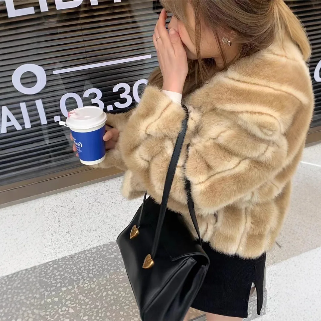 معطف فرو صناعي معاطف طويلة للنساء أنثوية طول الأرض للياقة البدنية الشباب الحضرية الحرير إغلاق فانوس كم أزرار قطيفة فريدة من نوعها مريحة