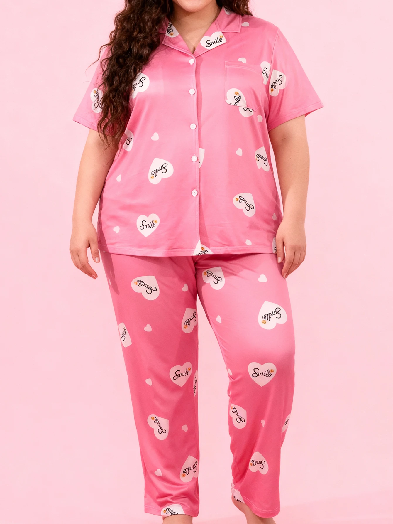 

Женский пижамный комплект больших размеров с принтом в виде сердец ко Дню святого Валентина, с отложным воротником, коротким рукавом, мягкая домашняя одежда для сна, весна-лето, с длинными брюками