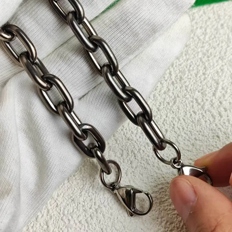 

9.5MM Pure Titanium Short Wallet Curb Chain With Double Lobster Clasp Connector