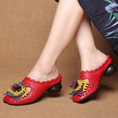 2024 Black mules low heels shoes women summer hollow slipper flats ladies vintage runway shoes woman designer leather wide pumps