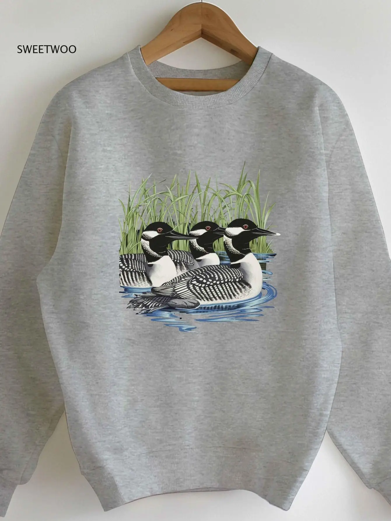 

1Pc Women's Casual Crew Neck Polyester Sweatshirt with Geometric Loon Print, Knit Fabric Fall/winter Fashion Top