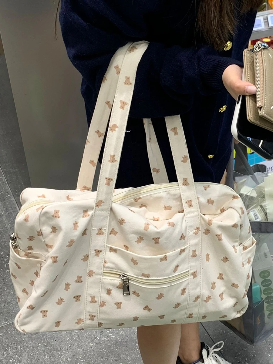 Little Bear Cute Carry On Travel Bag Zipper Large Capacity Carvans Weekender Duffle Bags School Style Sweet Sports Fitness Bags