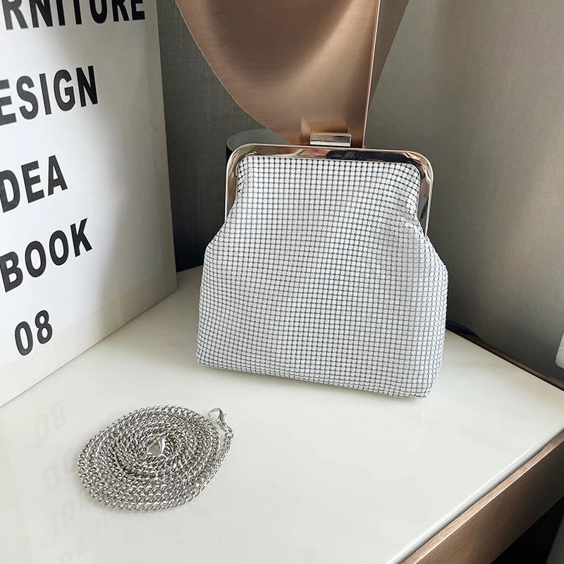 Fashion Pink Evening Small Clutch Handbags Desinger Purses for Women Metal Mesh Mini Crossbody Money Bag