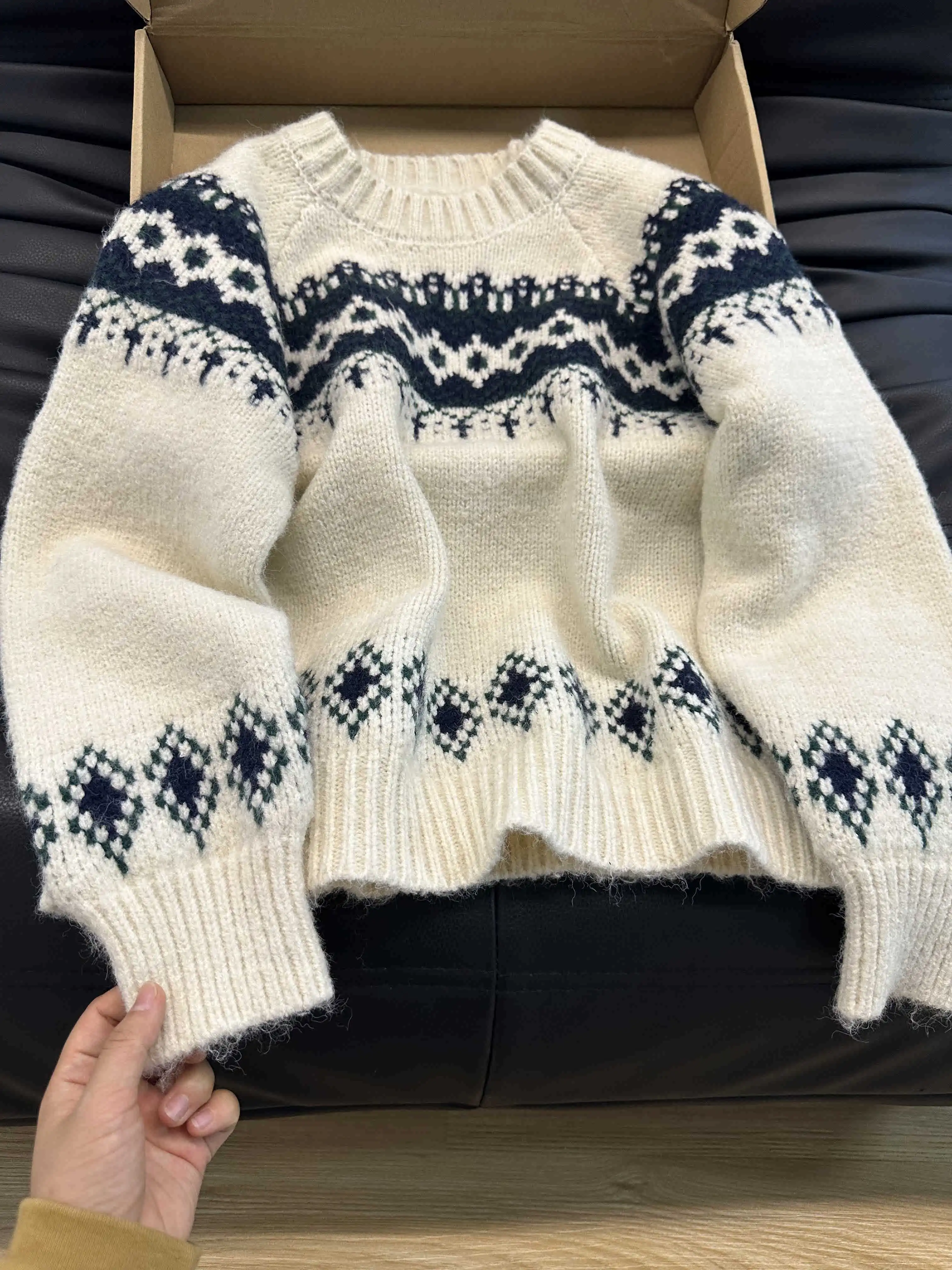 

Vintage European Pullover Women's Sweater Round Neck Autumn Winter Loose Tops Thickened Knitted Base Layer Shirts