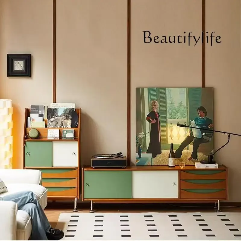 

Соответствующий по цвету шкаф для телевизора, шкафчик для хранения, встроенная гостиная, бытовая маленькая квартира, низкий шкаф из цельного дерева в стиле ретро