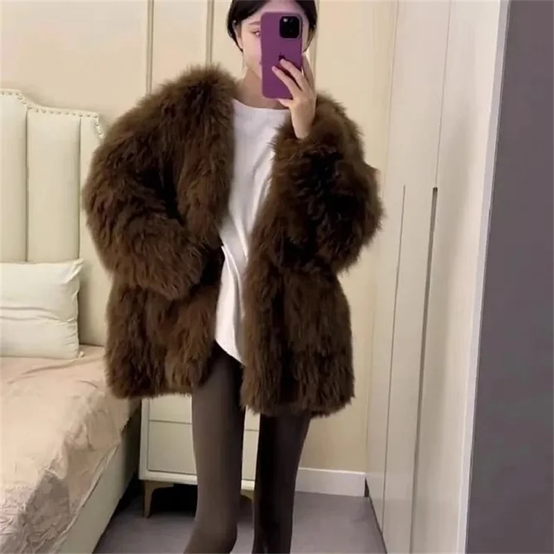 Chaqueta de felpa de manga larga para mujer europea, abrigo de piel sintética de Color sólido a la moda para mujer, prendas de vestir de piel de alta gama para Otoño e Invierno 2025