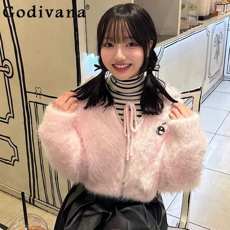 

Модная милая плюшевая вязаная короткая куртка в японском стиле, новинка 2025, осень-зима, новое женское облегающее вязаное пальто с капюшоном для девочек