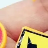 

8 шт., кукольный домик, городской инженерный дорожный знак, желтая модель дорожного движения, имитация предмета, орнамент, миниатюрные игрушки, аксессуары для кукольного дома