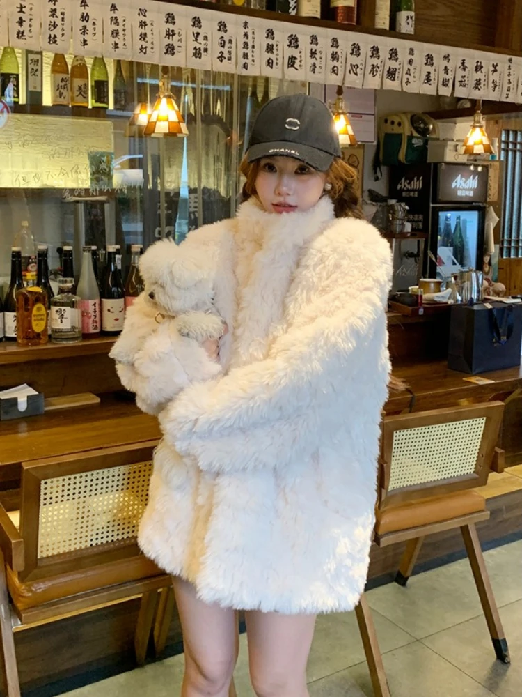 

2025 Winter Korean Fashion Faux Fur Coat, Women‘s Mid-Length Plush Jacket with Stand-Up Collar, Loose Casual Warm Outerwear
