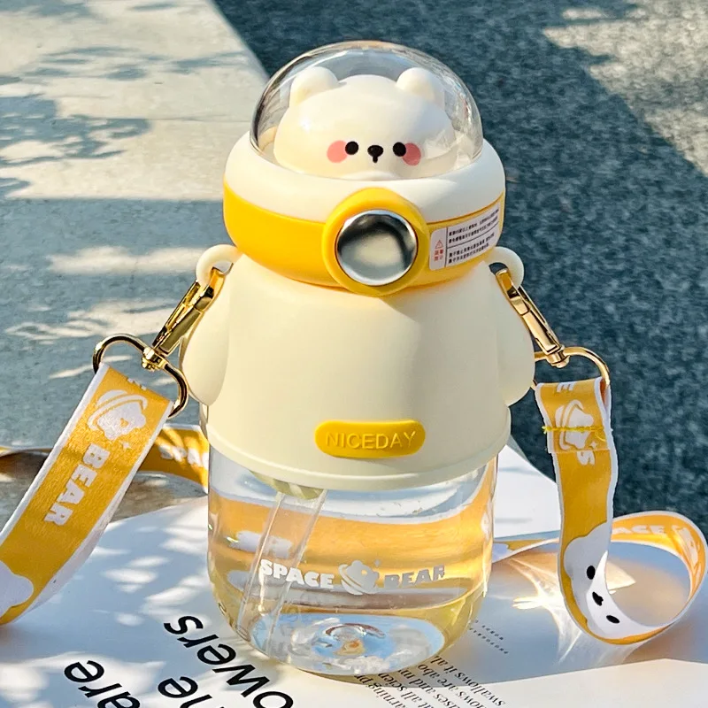 

Cute Bear Water Bottle with Straw for Kids, School Portable Strap, Transparent Plastic Drinking Water Cup, BPA Free Kawaii