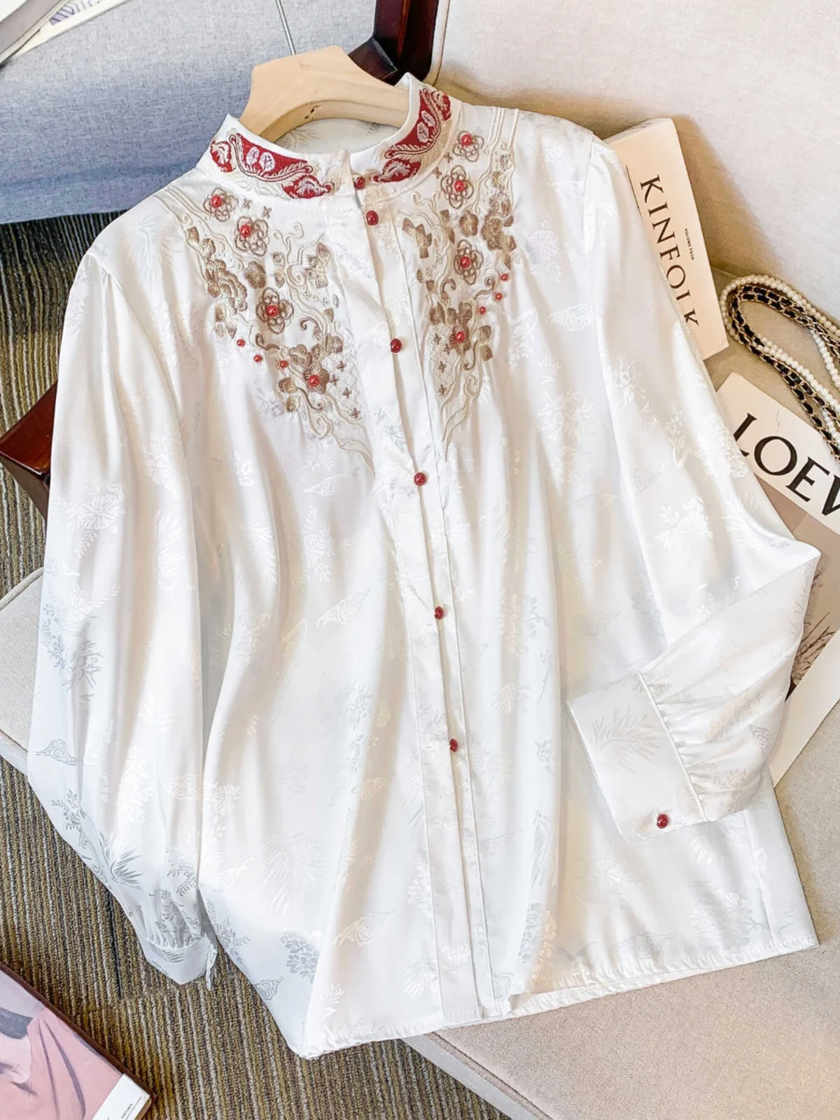 

Женская свободная блузка на осень-зиму с воротником-стойкой, тяжелой вышивкой и цветочным узором, для повседневной носки