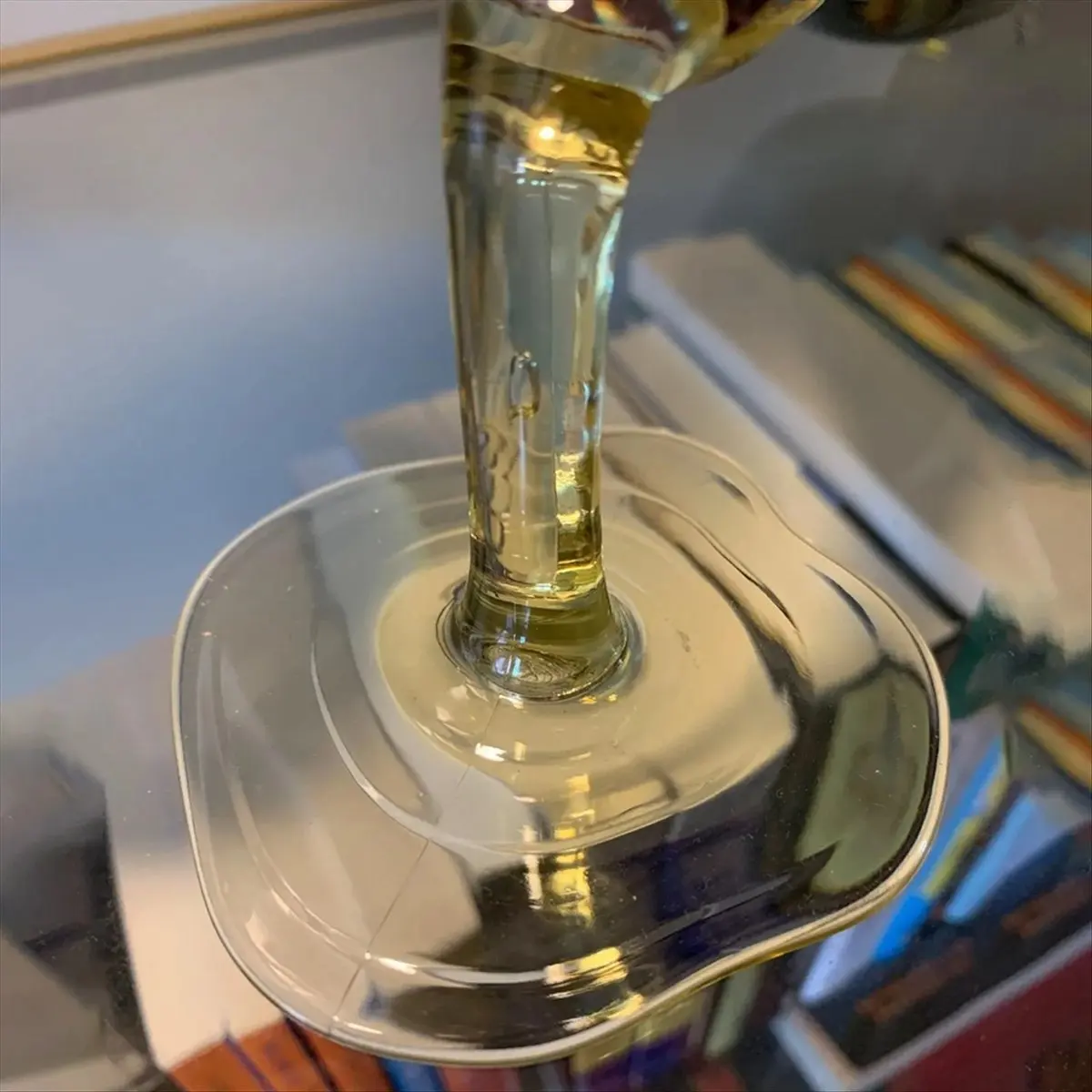Mini Wine Bottle Stand Red Gold Individuality Acrylic Spilled Holder Desktop Rack Ornament Yellow &LICG