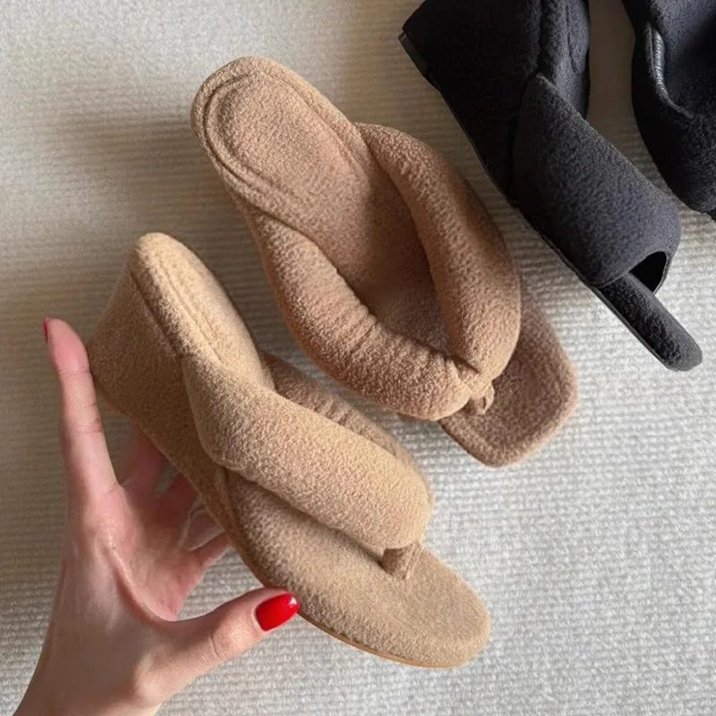 

New Flock Women Wedges Slippers Flip flops Shoes Fashion Round Toe Ladies Wedges Slippers Shoes Female Sandals Slides