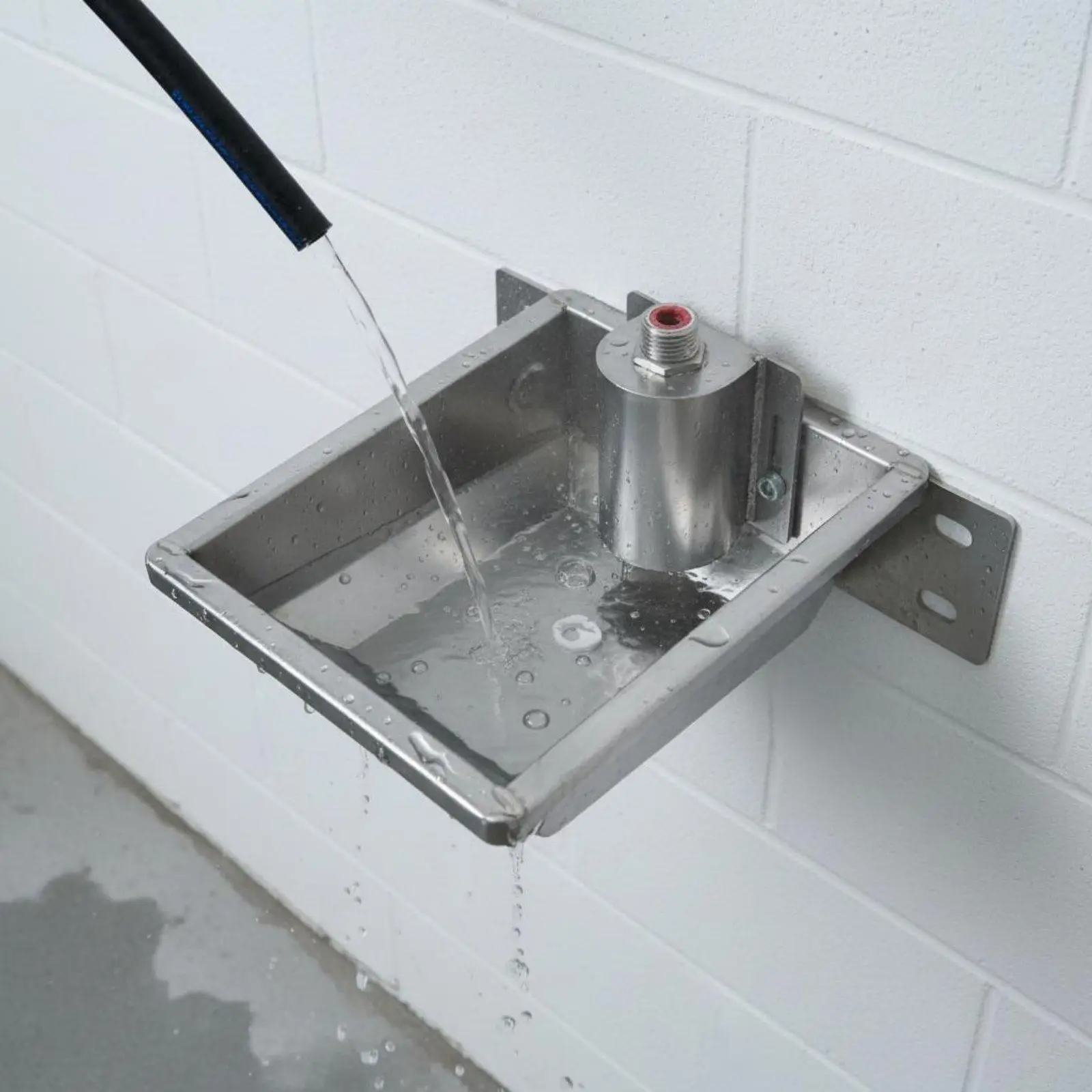Livestock Drinking Vessel Large Capacity Stainless Steel Water Trough Automatic Refill Bowl for Sheep Goats Cattle Horse Barn Livestock Drinking Vessel Large Capacity Stainless Steel Water Trough Automatic Refill Bowl for Sheep Goats Cattle Horse Barn
