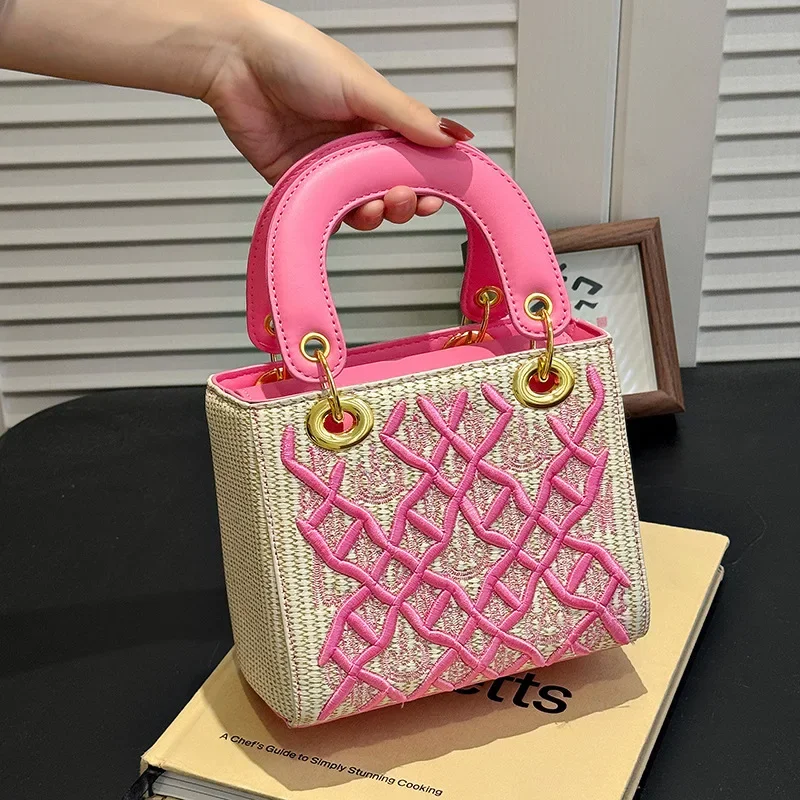 

High-End Elegant Women's Small Square Bag - New Embroidered Light Luxury Fashion Handheld Crossbody Handbags