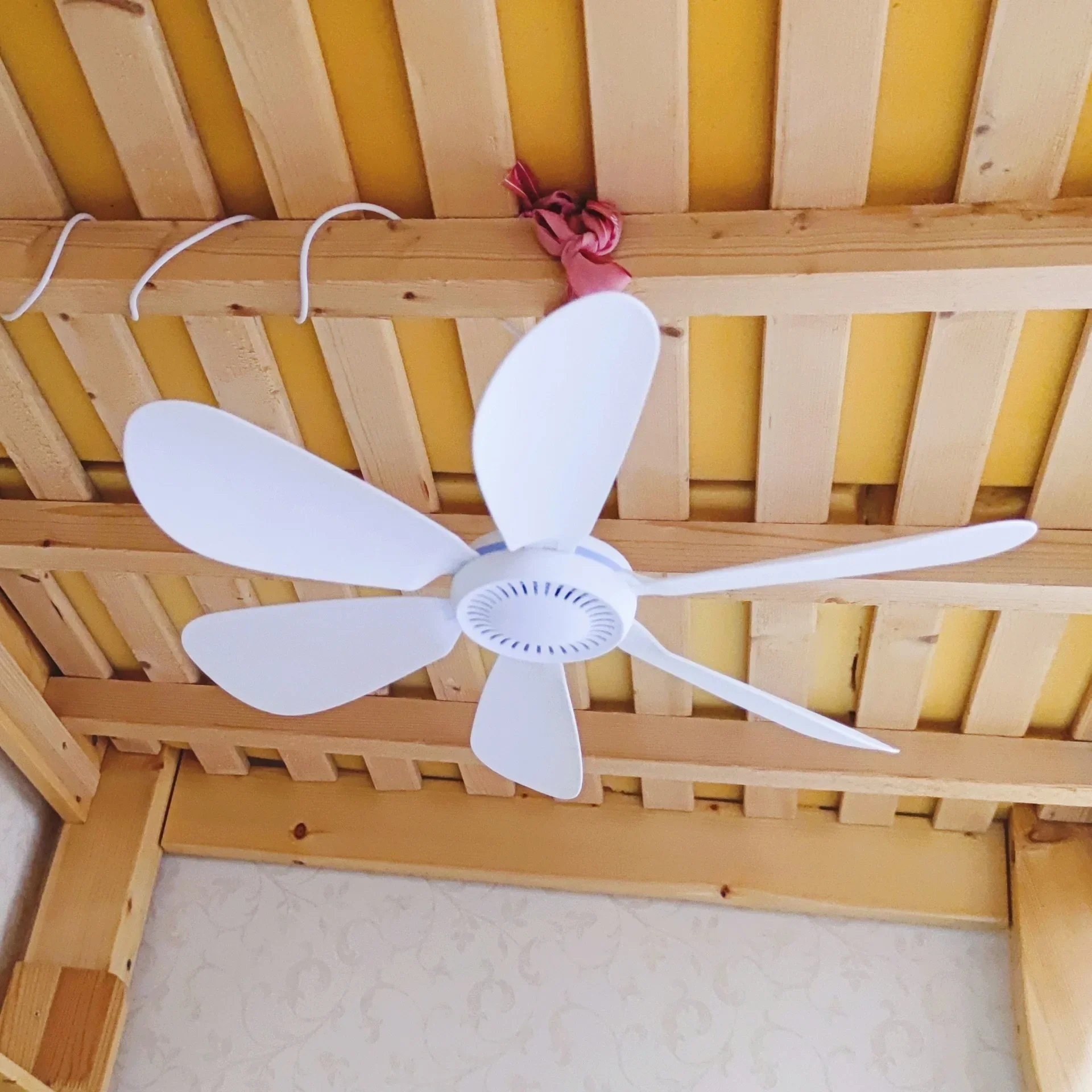Excellent USB Small Ceiling Fan Bed Adjustable Speed Mini Mosquito Net Dormitory Construction Site Small Large Wind Silent 36V E