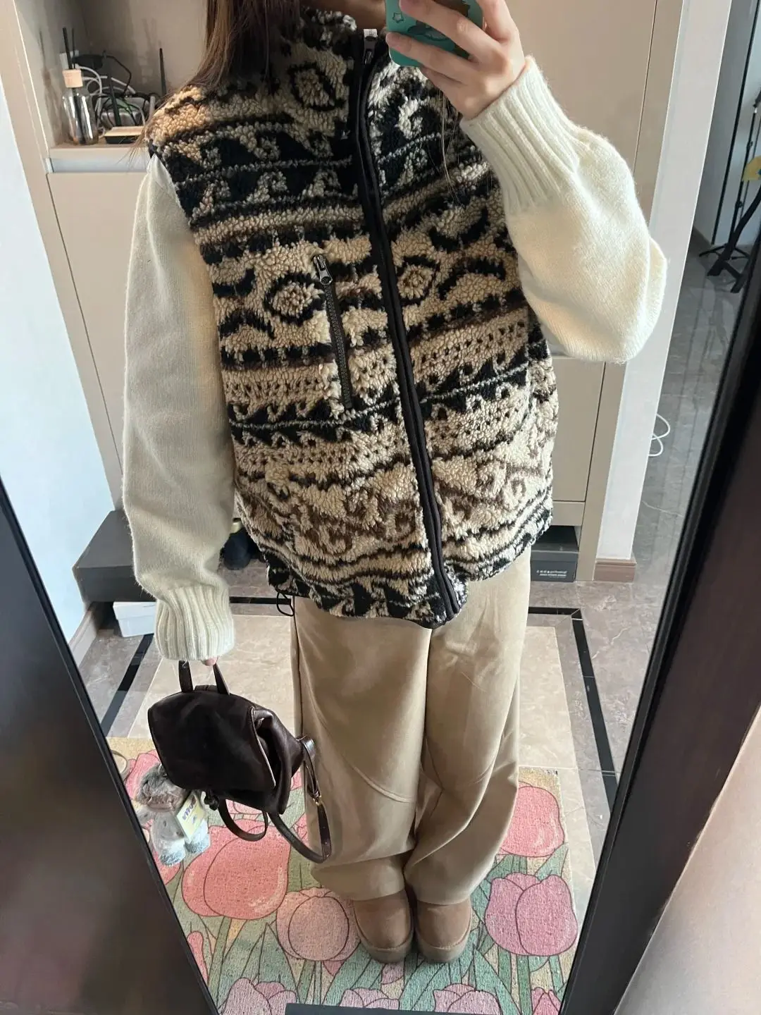 

Теплая верхняя одежда на молнии с высоким воротом для женщин, новый жилет без рукавов на осень и зиму 2025