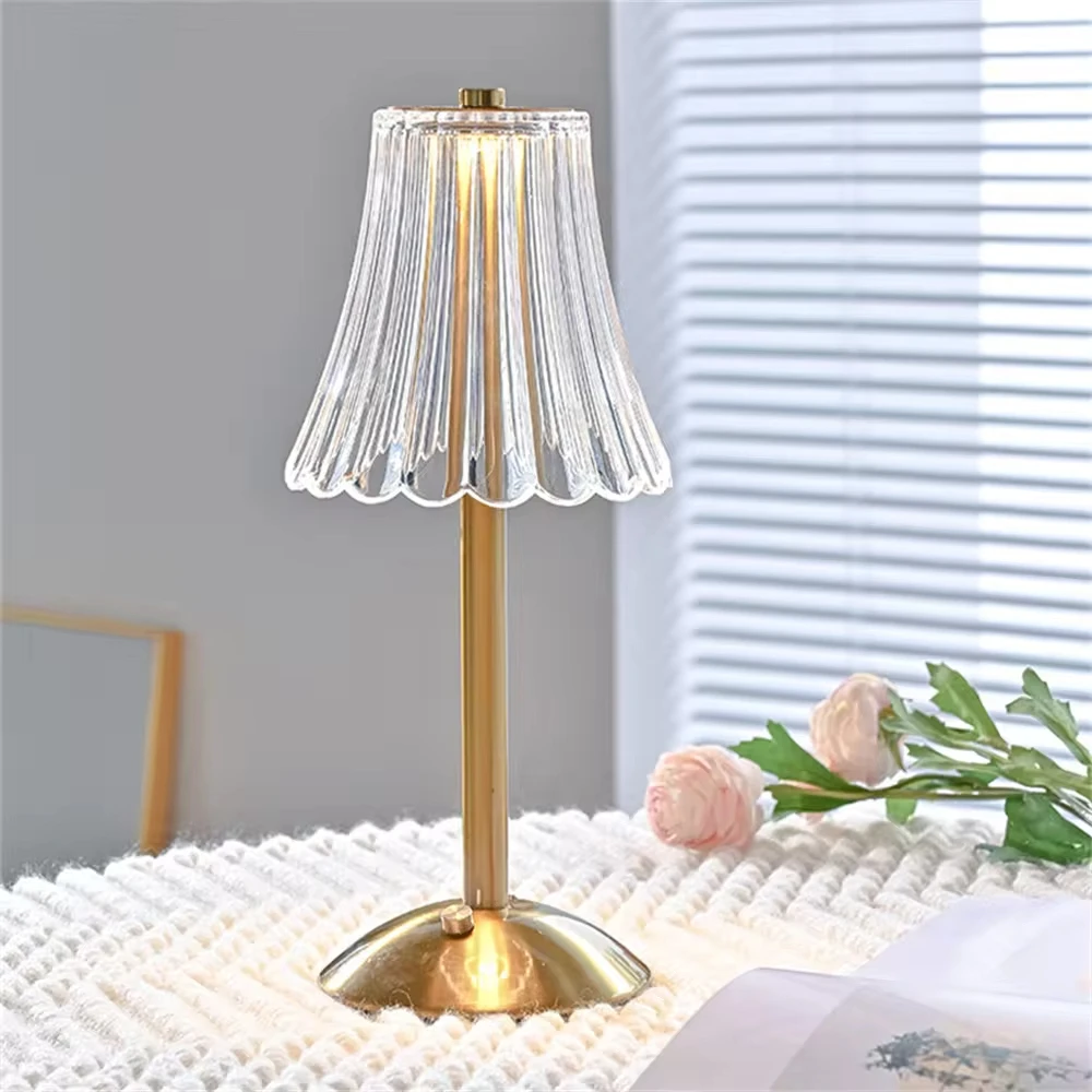 Nachttisch dekorative Lampe Tisch moderne Luxus Kristall schnur lose wiederauf ladbare LED Tisch lampe