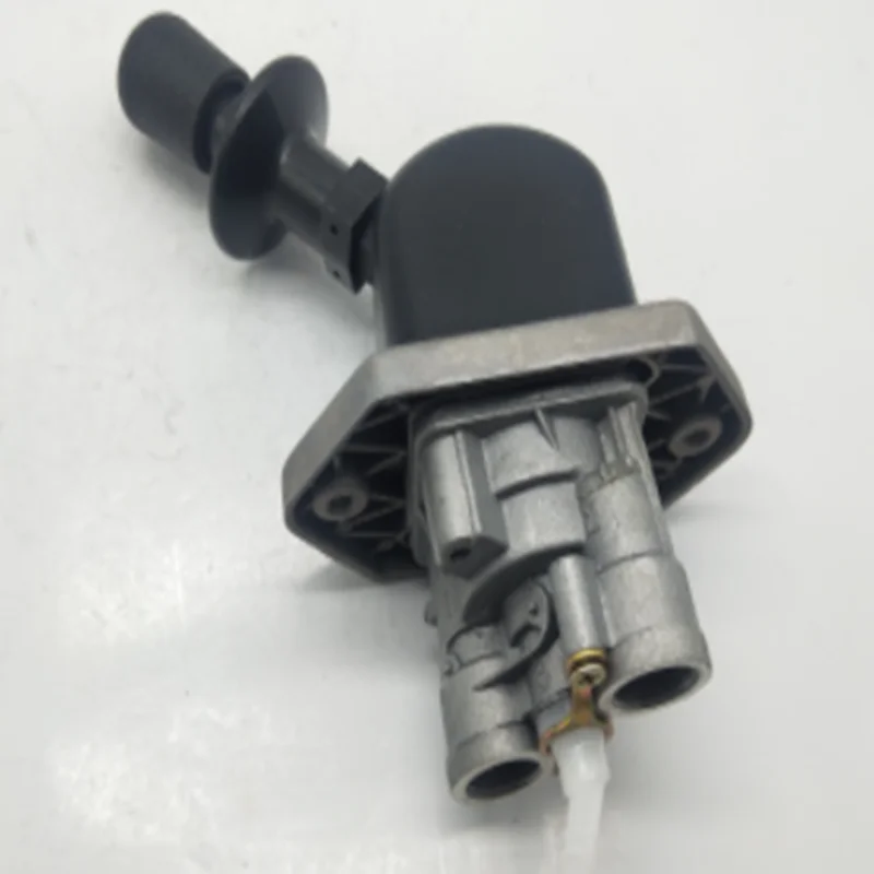 Hand Brake Valve OE 9617231080 559817 2224528 20284236 98CT2A622AA 570156 For VoIvo D-A-F Truck