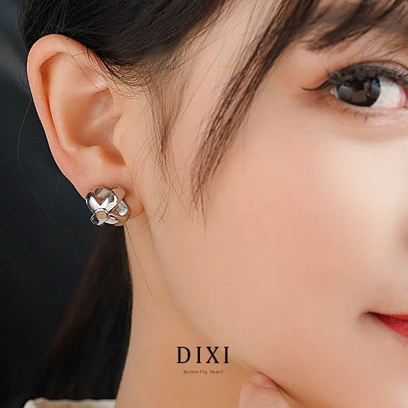 

DAK2171 Dixi Brand Original Korean Version of Fashion Earrings, Simple and Versatile Temperament Two-color Geometric Stud Earrin
