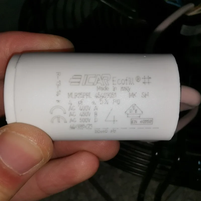 

1PCS 4uF 450V ICAR Motor running start capacitor MLR25PRL45403051
