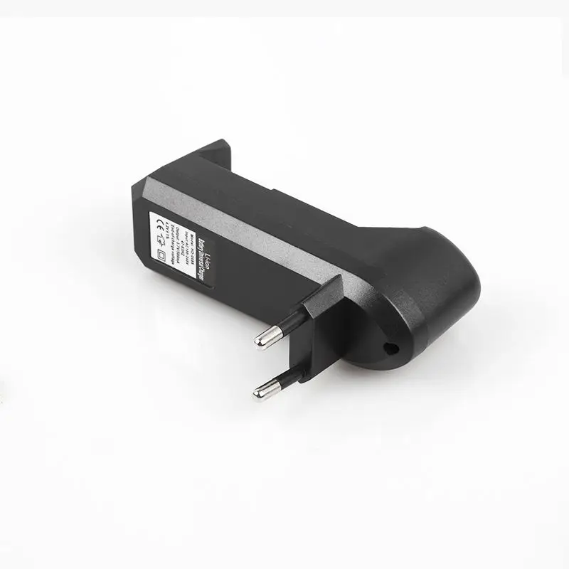 Ab soket evrensel şarj için 3.7V 18650 26650 16340 14500 Li-ion şarj edilebilir pil tek Slot otomatik şarj