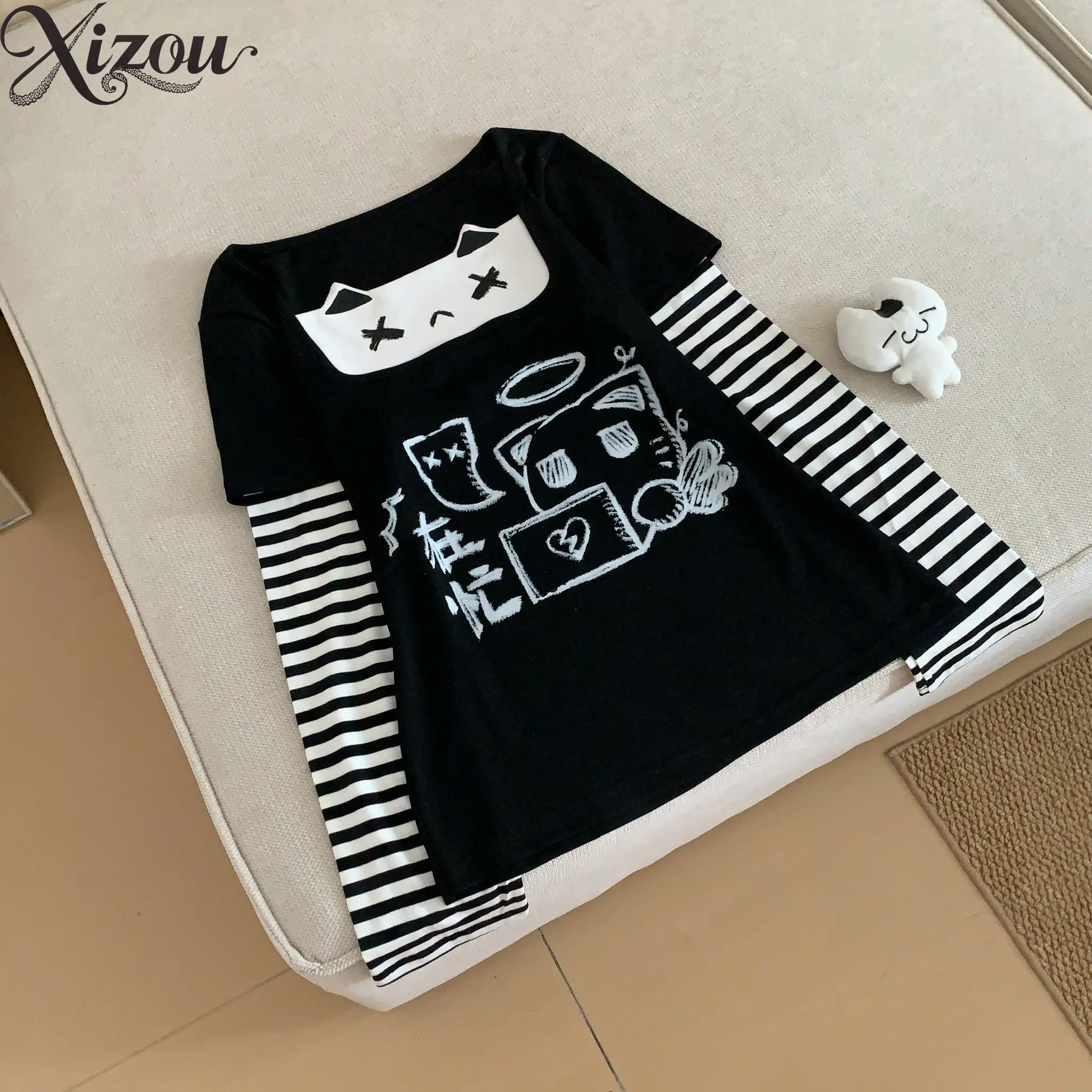 Kawaii Kitten Graphic Fake Two‑Piece Long Sleeve T‑Shirt Striped Sleeve Square Neck Cat Face Collar Slim Fit Harajuku Autumn Top
