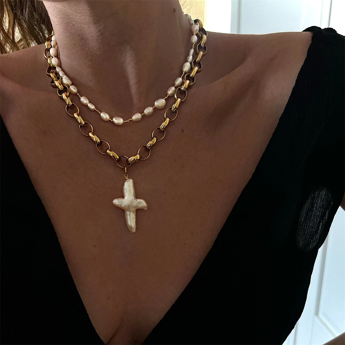 Cross border best-selling pearl necklace, cross shell, vintage artistic Baroque necklace, color preservation