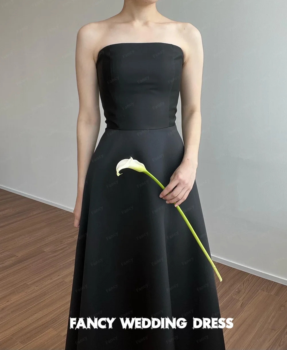 Fancy Simple Black Satin Wedding Dress Korea Photo Shoot Strapless Sleeveless Bridal Gown Back Corset With Shawl customized