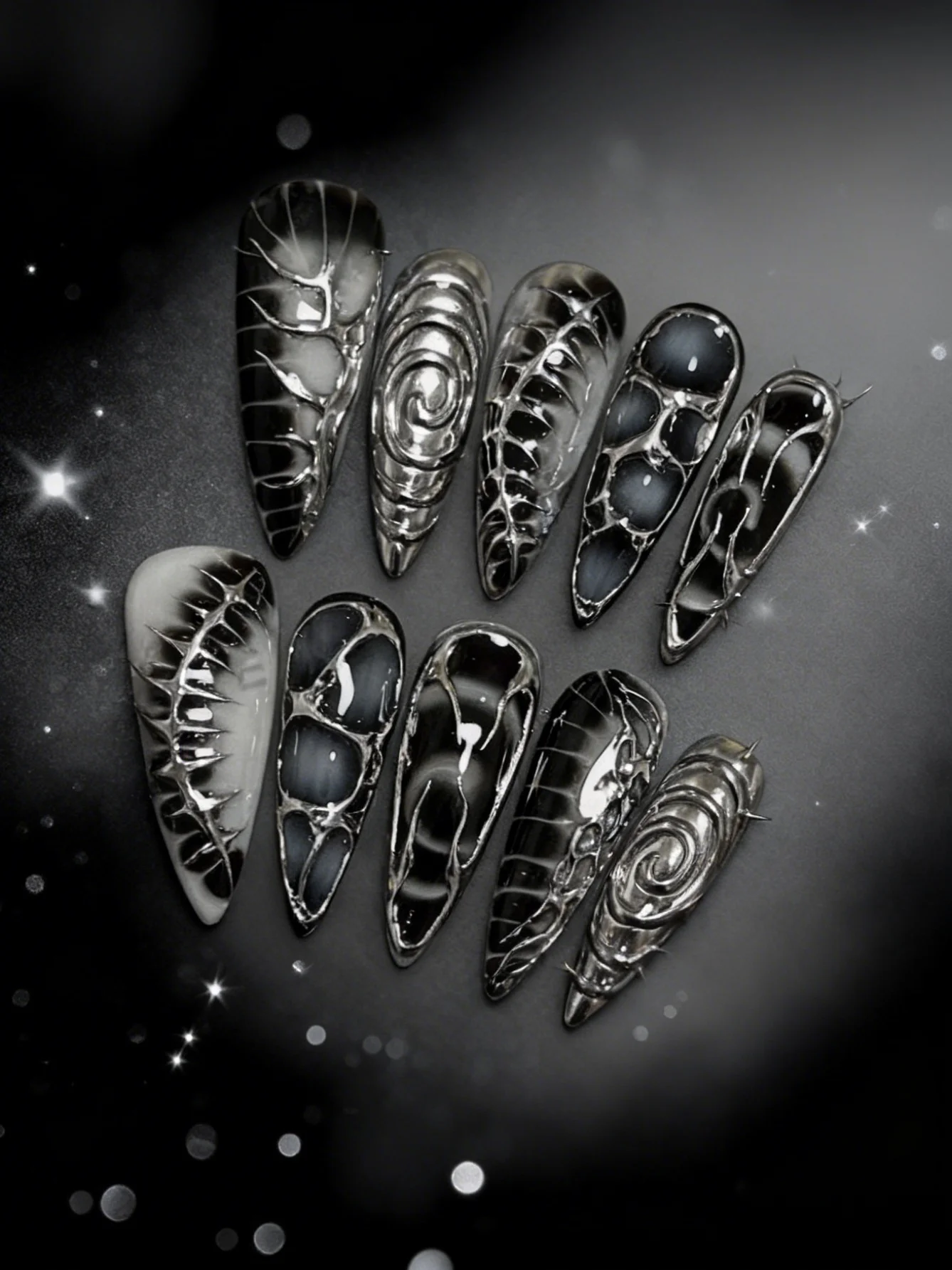 10-Piece Set of Dark Spiral Wearable Nails, Cyber Dark Liquid Metal Silver, Pointed Nail Shape, Spiral Texture, Thorn Embossing, Black, White, and Gray Gradient, Futuristic Subculture, Gothic Techwear Style