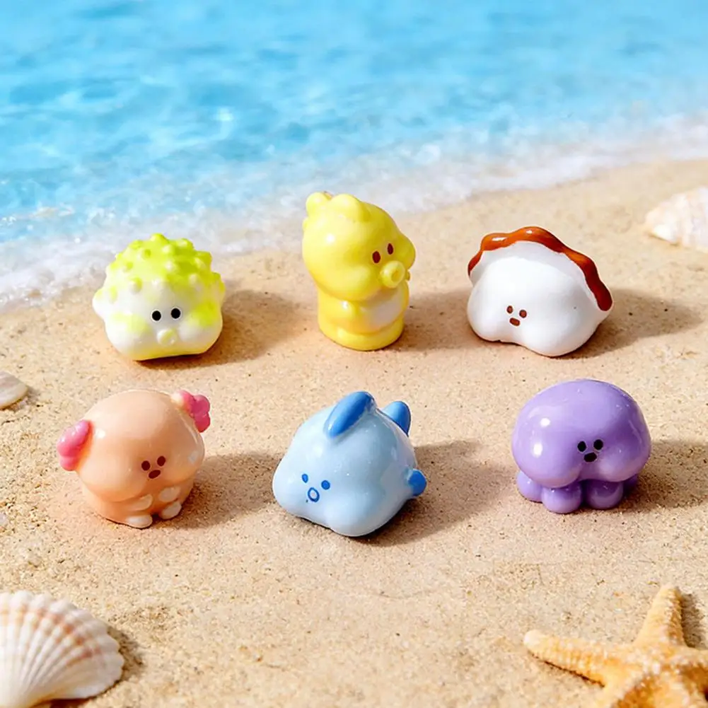 Desktop Ornament Mini Resin Ocean Figurines Tiny Creature Ornaments Micro Landscape Decorations for Garden Aquarium Dollhouse