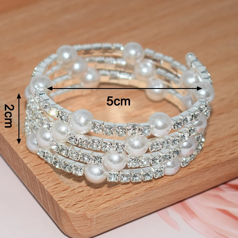 Imitation Pearl Bracelet Multilayer Elegant Crystal Stretchable Pearl Bracelet Pearl Bracelet for Women Bridal Jewelry Gift