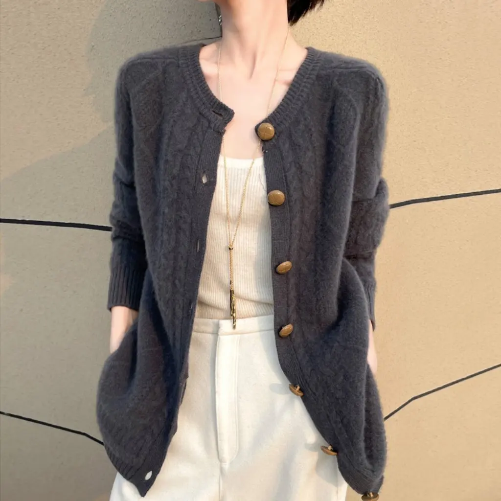 

Plus-Size Women's round Neck Sweater Autumn Winter Thickened Cable Knit Diamond Pattern 100% Wool Cardigan Warm Top