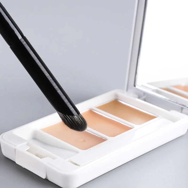 Kosmetische aufhellende Concealer Pinsel Nasen kontur Pinsel, unter Augen Mini Concealer Make-up Pinsel für Augenringe Schwellungen neu