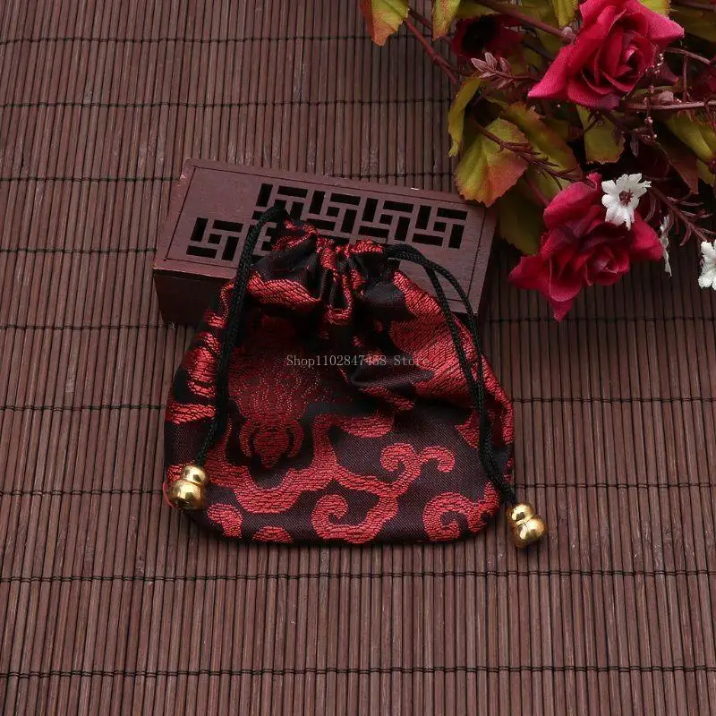 

Silk Jewelry Embroidered Candy Chocolate Bag for Wedding Party
