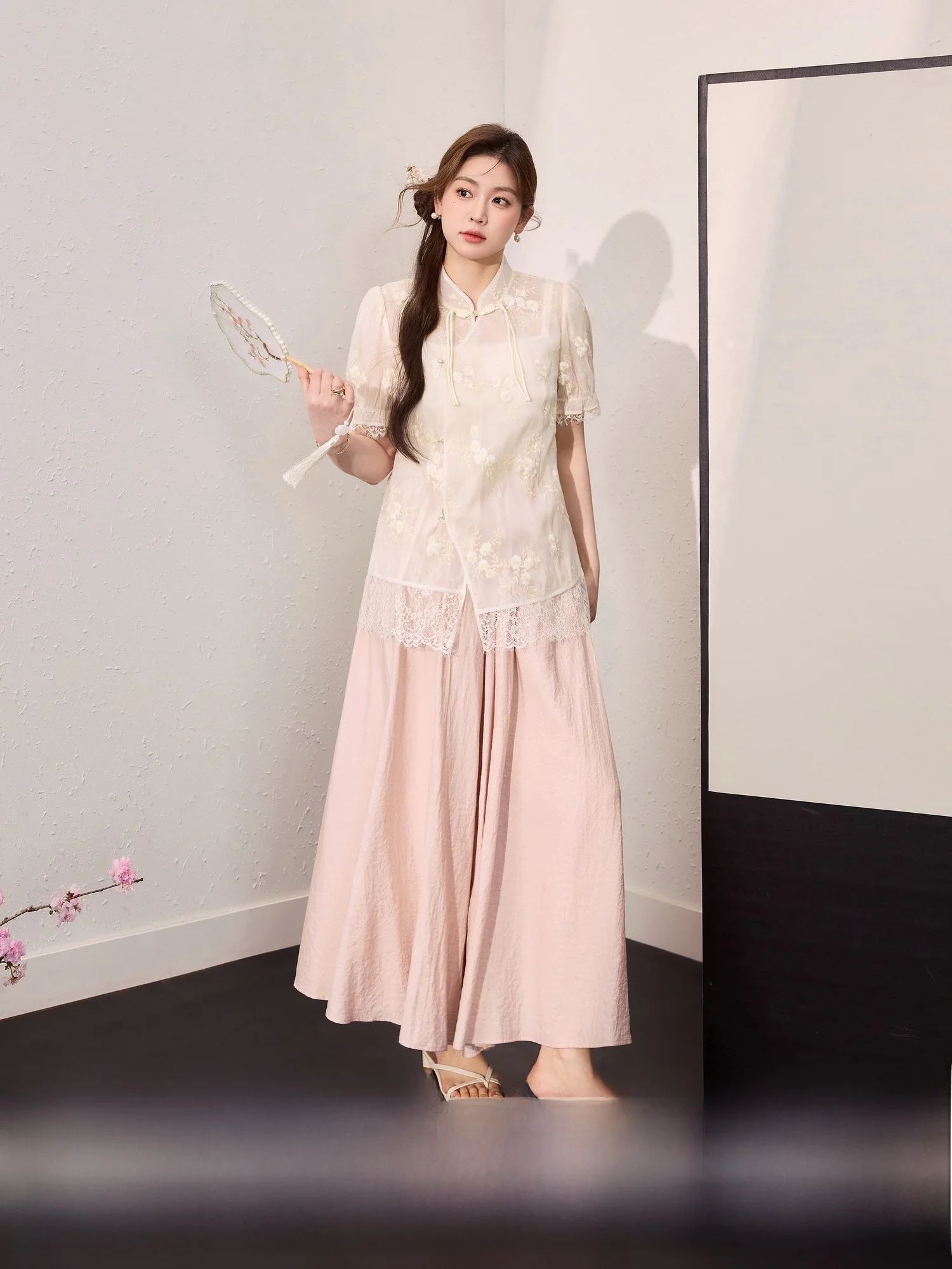 

Blue Language plus Size Women's New Chinese Sle Lightweight Embroidered Top And Skirt Set Summer Slimming Fluffy Pants
