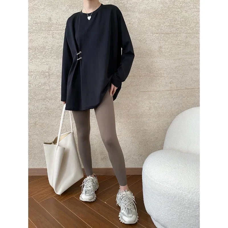 Irregular deconstruction style loose casual large T-shirt bottoming shirt with pin shape