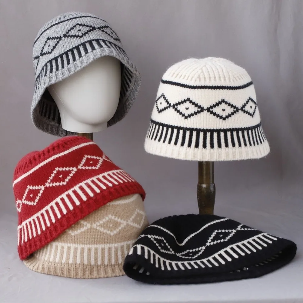 

Casual Retro Knitted Hat Warm Diamond Grid Pattern Bucket Hat Big Head Circumference Appearing Small in Size Basin Hat for Women