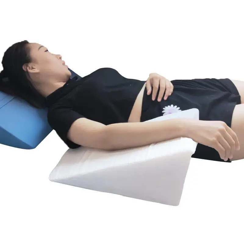 1 Stück Schrägzug-Kissen aus Schaumstoff zur Positionierung und Erhöhung des Arms im Bett, Pflegegerät, erhöhte Keilkissen für gebrochene Arme – Detail 5