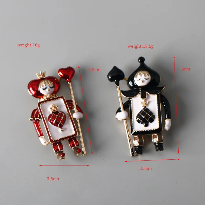 2pcs/set Cartoon Puppet Red Peach Soldier Brooch Playing Card Black Peach Soldier Cute Pins on Backpack Clothing Halloween Gifts