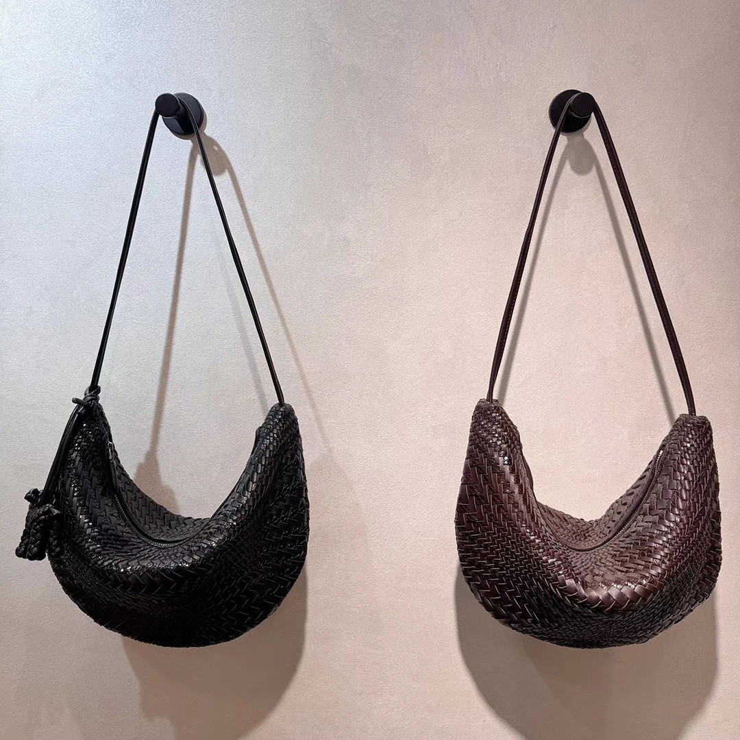 Mendy Woven Banana Bag Women L - Women Bags Polene ulasan dan harga
