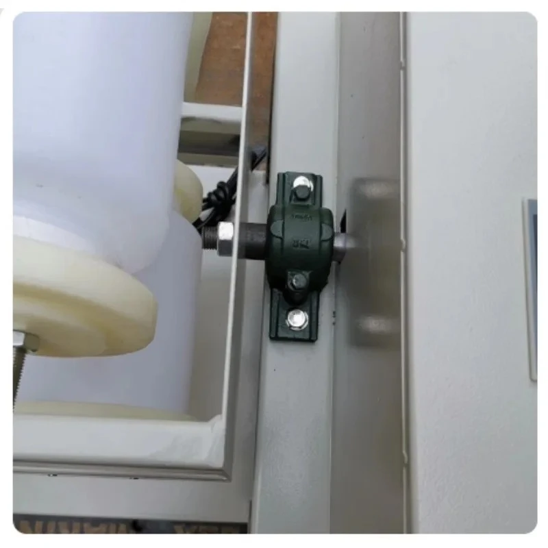 Fully Automatic Flipping Oscillator