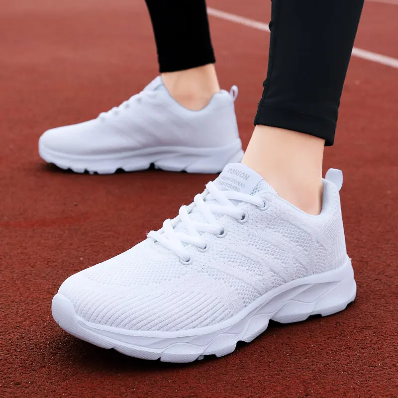 Women\'s Sports Shoes 2023 New Trainer Casual Shoes Lightweight Mountaineering Shoes Summer Breathable Flat Bottom Running Shoes