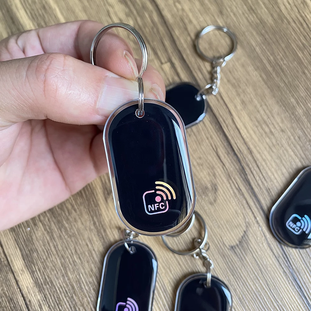 Epoxy Waterproof Black NFC Ntag213 Key Tag ISO14443A 13.56MHz  Smart Card Keychain for Sharing Social Media Contact Information